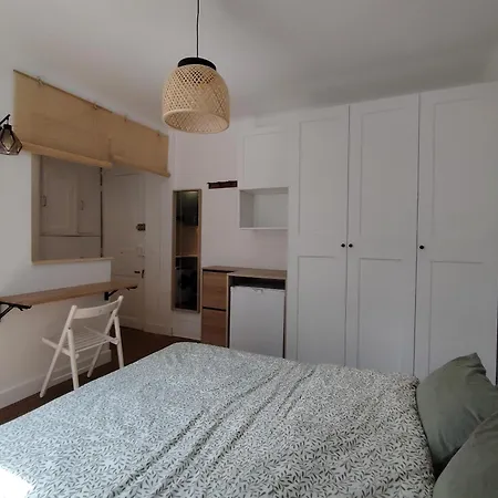 Tour Eiffel Apartment *