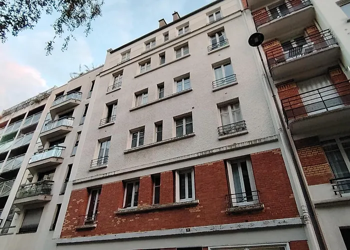 Tour Eiffel Apartment *